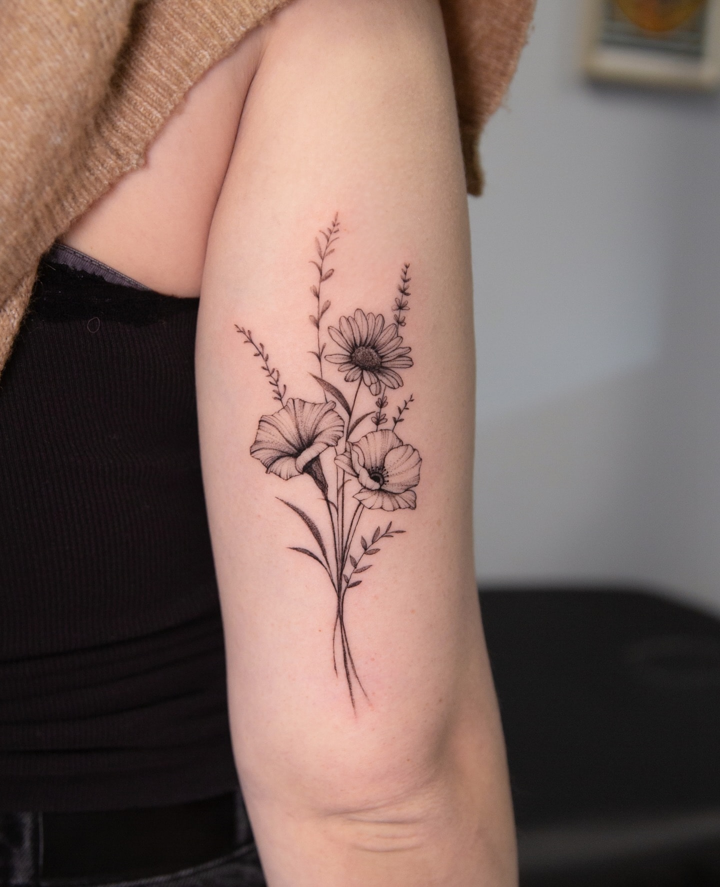 Tatouage flow champ de pissenlits graines au vent